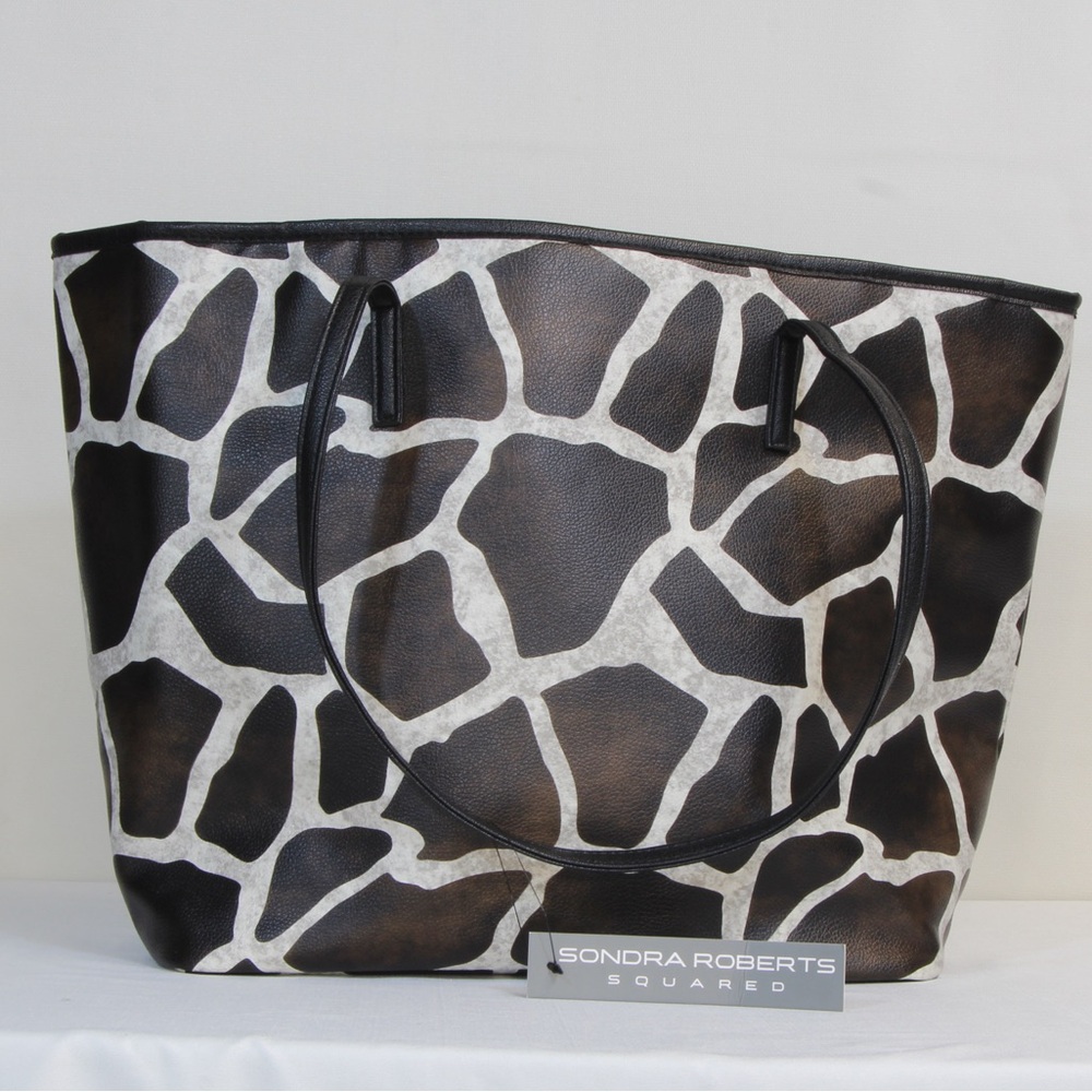 Sondra Roberts Squared. Brown White Giraffe Print Tote Bag NWT